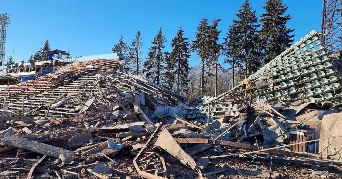 Стадіон Динамо в Києві пошкоджено: наслідки обстрілу
