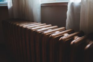 Як утримати тепло в будинку восени: 10 дієвих порад